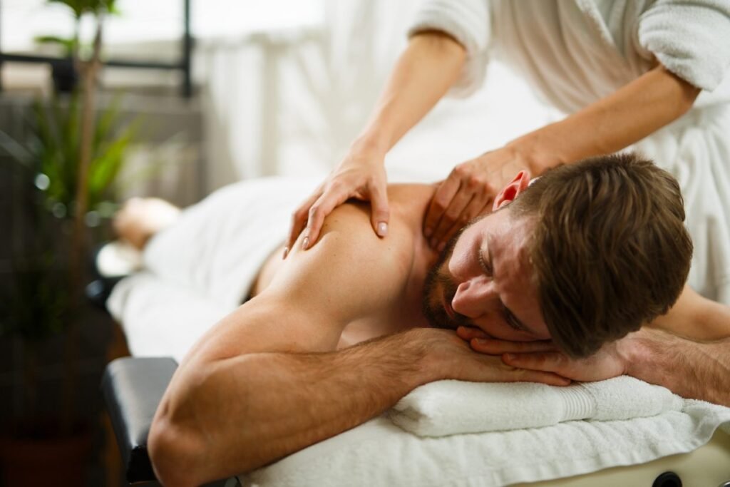 deep tissue massage for office workers in pondicherry